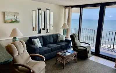 ROYAL GARDEN RESORT 510