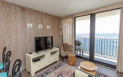 ROYAL GARDEN RESORT 1406