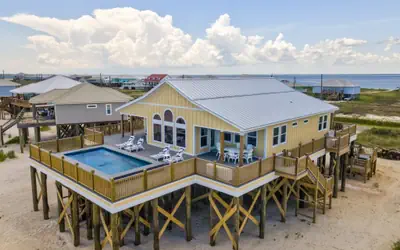 Surfside 2.0 - 2431 Bienville