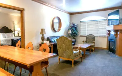 Villa 1041 3 Bed 3 Bath Full Kitchen