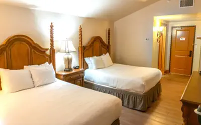 Villa 3048 2 Queen Beds - 1 Bedroom 1 Bath No Kitchen