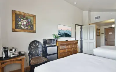 Villa 3061 2 Queen Beds - 1 Bedroom 1 Bath No Kitchen