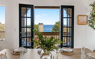 3263 Villa by the Sea