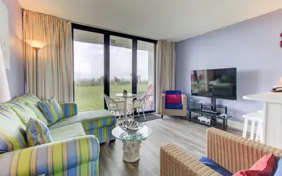 0102 Beach It-WITH FREE E-BIKE RENTALS