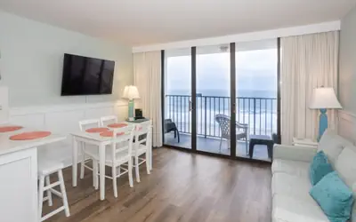 0606 Endless Summer-WITH FREE E-BIKE RENTALS