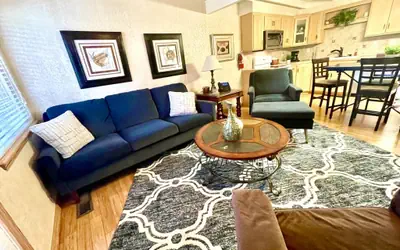 C3 - Mountain Harbor Lodge cottage on Lake Ouachita