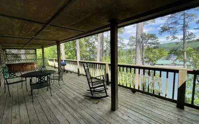C8, Two bedroom, two bath log-sided, lake view luxury cottage with hot tub