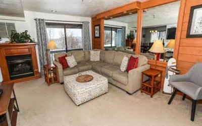 Seven Springs Stoneridge 3 Bedroom Standard Condo, Mountain Views!