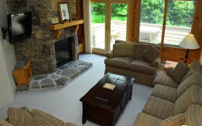 Seven Springs Sunridge 2 Bedroom Deluxe Condo, Ski-In/Out!