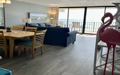 ROYAL GARDEN RESORT 301