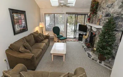 Seven Springs 2 BR Deluxe Condo with Mountain Views