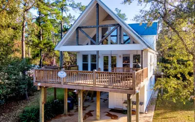 The Island Spot - 721 Bienville