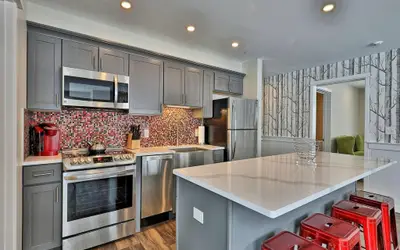 Killington Center Inn & Suites - 1 Bed 2 Bath Sleeps 6 - 1K 2SS