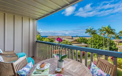 Newly Renovated, Ocean Views, Minutes to Beach