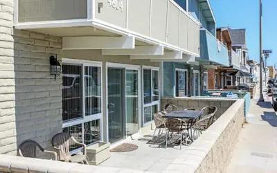 Quaint + Across From The Beach With Large