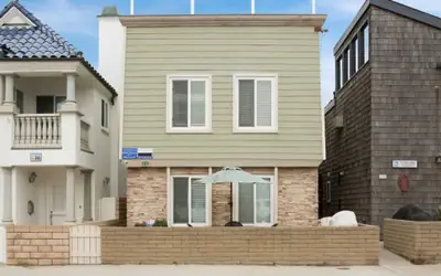 Rare 1 bdr On Peninsula 3 Houses To Sand: 114