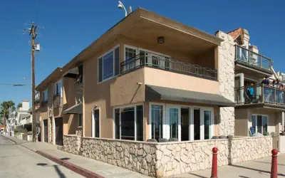 Beachfront Close to Newport Pier: 2314 WOF A