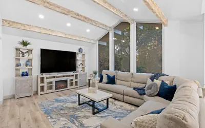 Family+Ski Oasis: 7BR ★ 16-Person Spa ★ Mins to Skiing