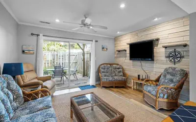 Crystal Coast Retreat | Ocean View + Pool | Beach Access | Bogue Banks, Pine Knoll Shores NC