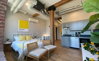 Unit 121: Pet Friendly Studio | Squeeze the Day!