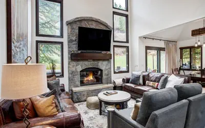 Exquisite, Private Mountain Home Retreat