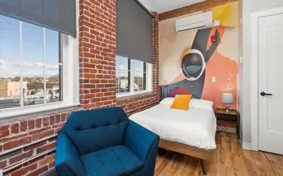 Unit 323: Galactic Getaway