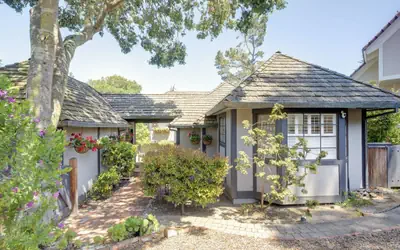 3937 Trailside Retreat