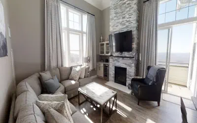 Seneca 401 - Brigham Three Bedroom Condo