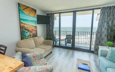 ROYAL GARDEN RESORT 511