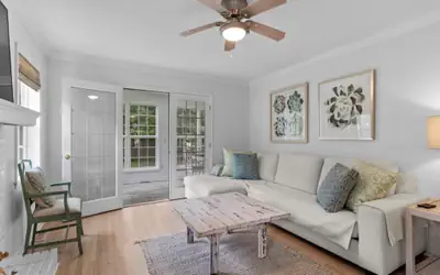 Cottage at Pine Knoll Shores