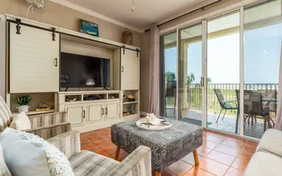 Grandma's Condo - Beach Club #208