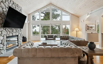 The Royal Canterbury Retreat - Lake Tahoe