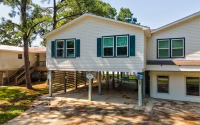 Happy Lee Ever After - 1424 Cadillac Avenue