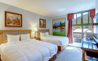 MP613H Mountain Plaza Hotel Room