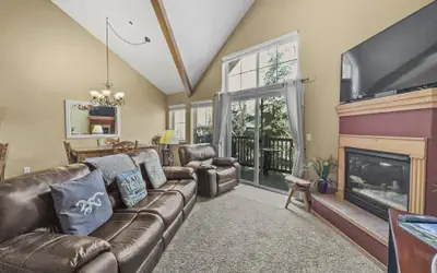 B6 Tarn Landing 1Br 3Ba