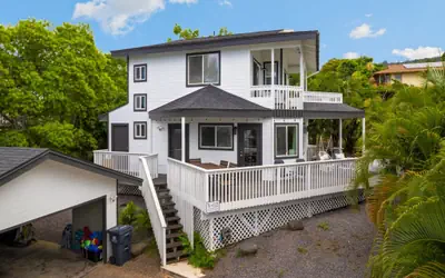 Royal Point Modern Hale