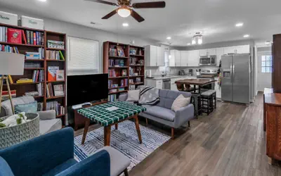 Charming Pet Friendly Concord Retreat