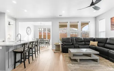 Desert Rose Hideaway