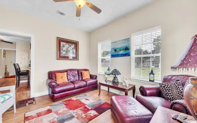 Charming Coastal Retreat in Bay St Louis