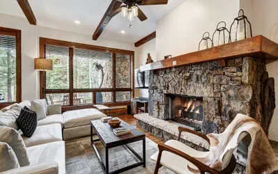 Ski-in/Ski-out Premier 2 Br Condo, Heart of Bachelor Gulch