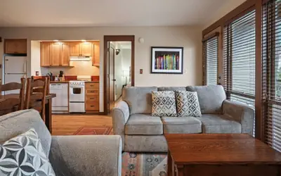 Seventh Mountain 1123