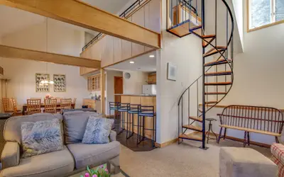 Northbrook Condo Unit #2 (The Big Lift-abowski)