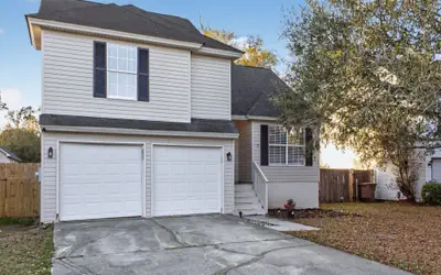 Bright 3BR Home Near Hunter AAF