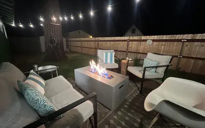 The Green Cabin a few blocks to Lake Tahoe  833T