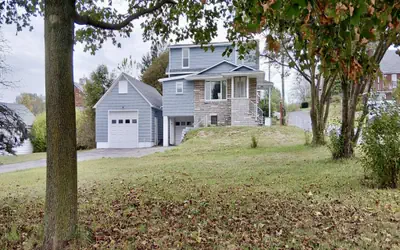 Quiet Comfort Near the Heart of Johnstown