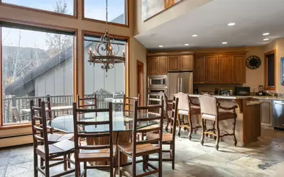 Family-Friendly Ski Escape with Hot Tub