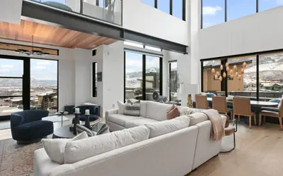 Luxury 6BR w/ Hot Tub, Firepit, Deer Valley Access