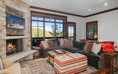 Ski in/Ski Out Mid-Mountain Getaway