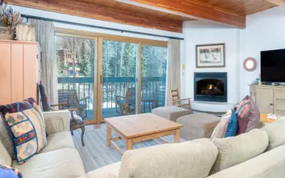 Riverside Condos D02