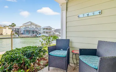 Fishing Hole at Kontiki KC118